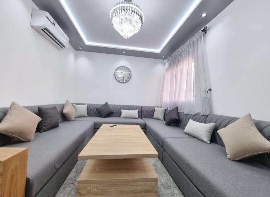 Appt New 4 Bed Upto 8 Aircon 7min